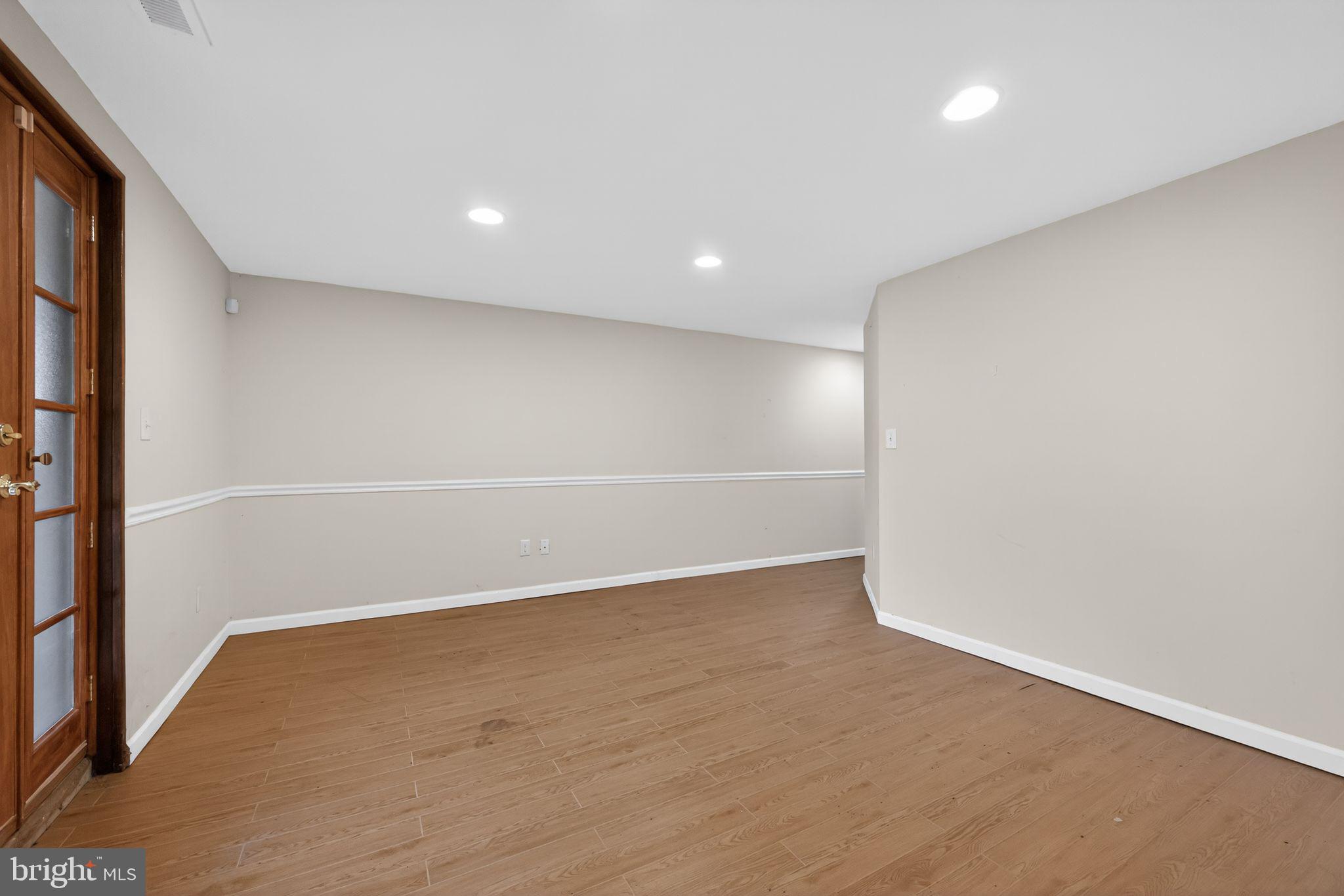 BUSTLETON - Residential