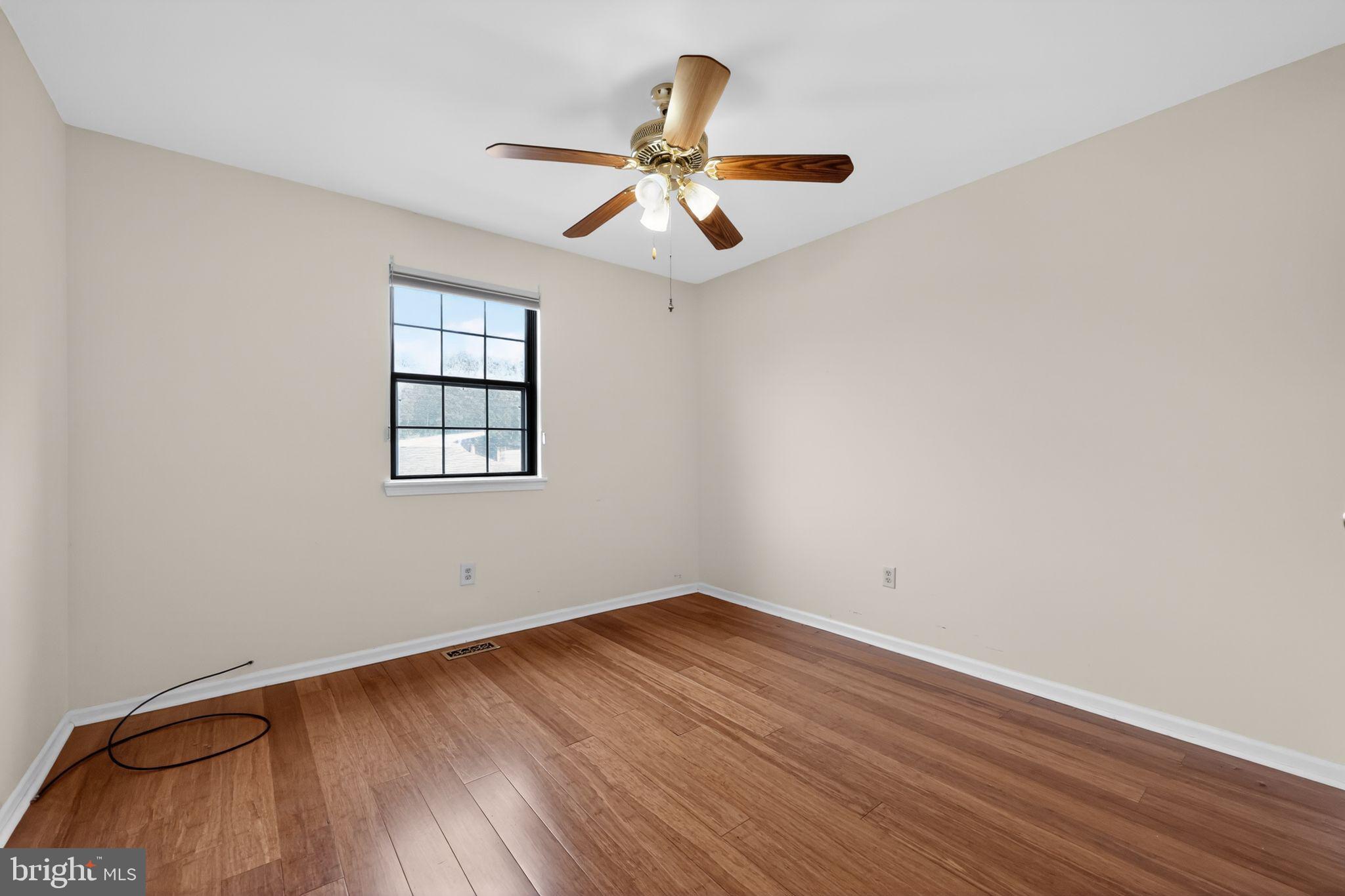 BUSTLETON - Residential