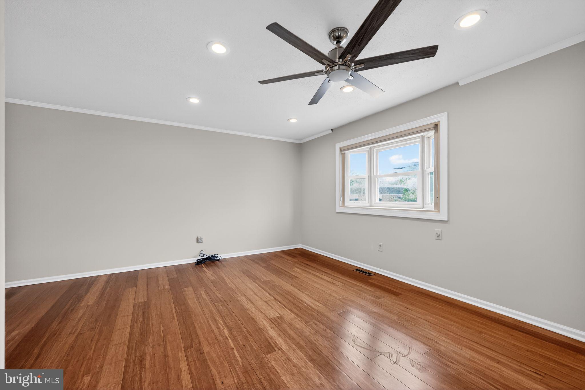 BUSTLETON - Residential