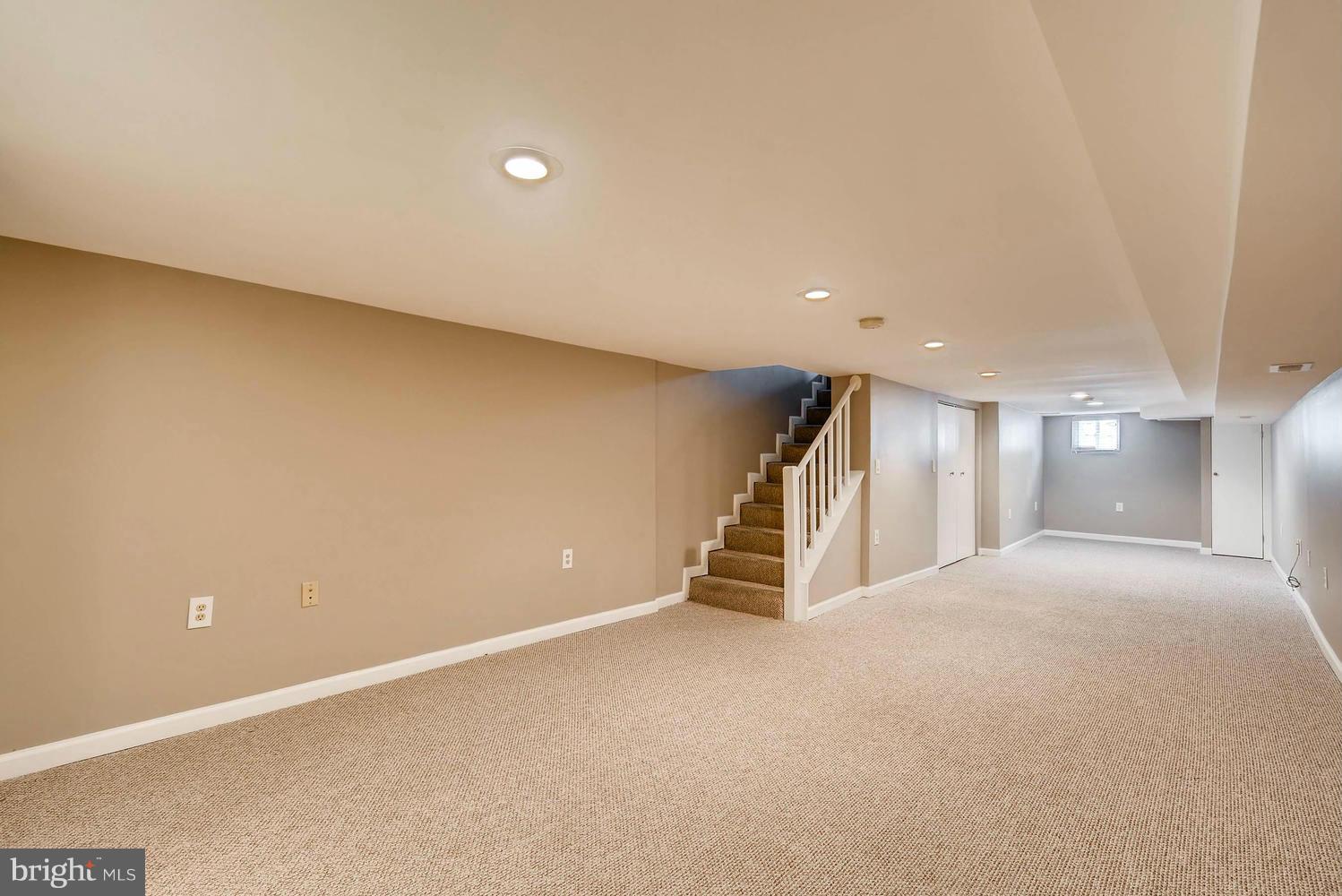 HIGHLANDTOWN - Residential