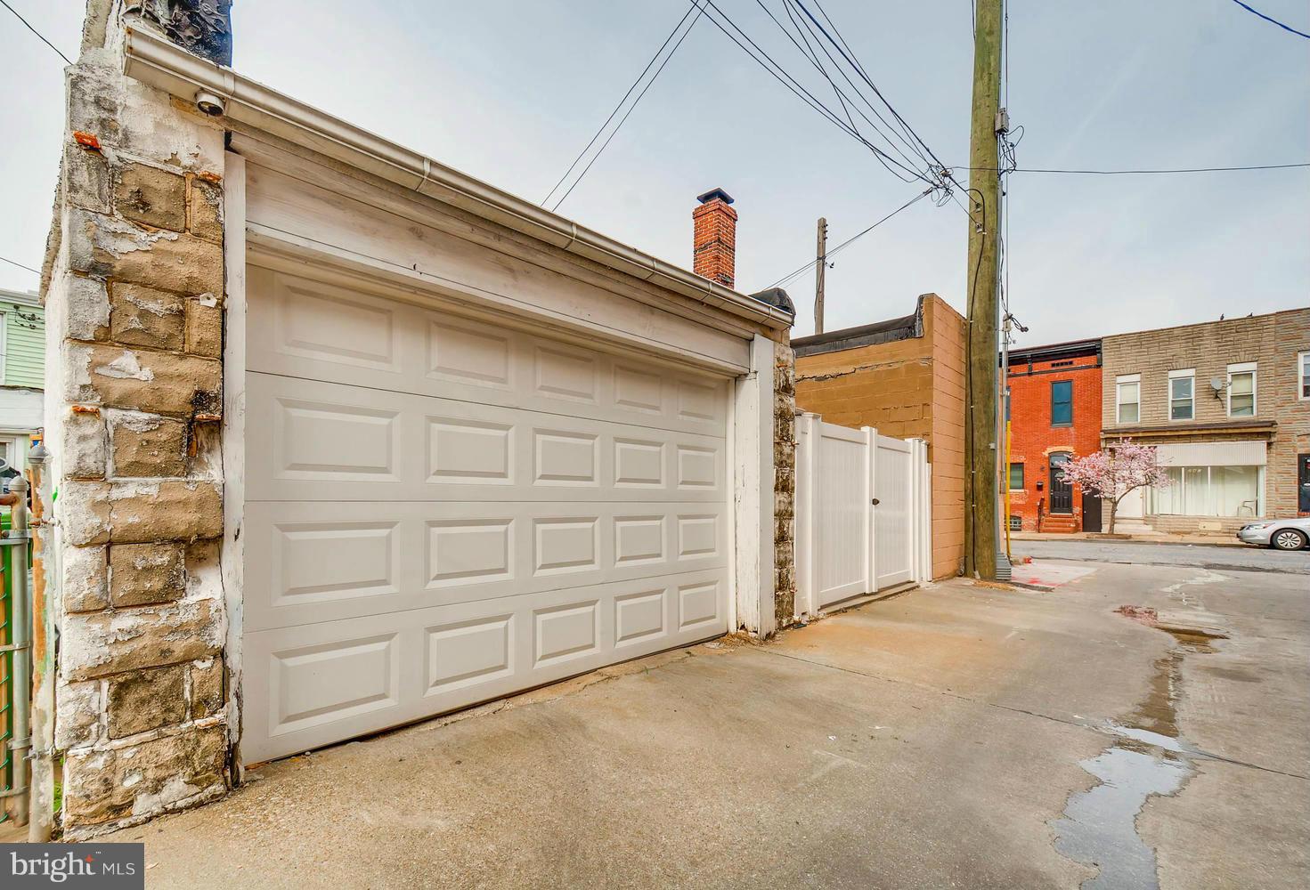 HIGHLANDTOWN - Residential