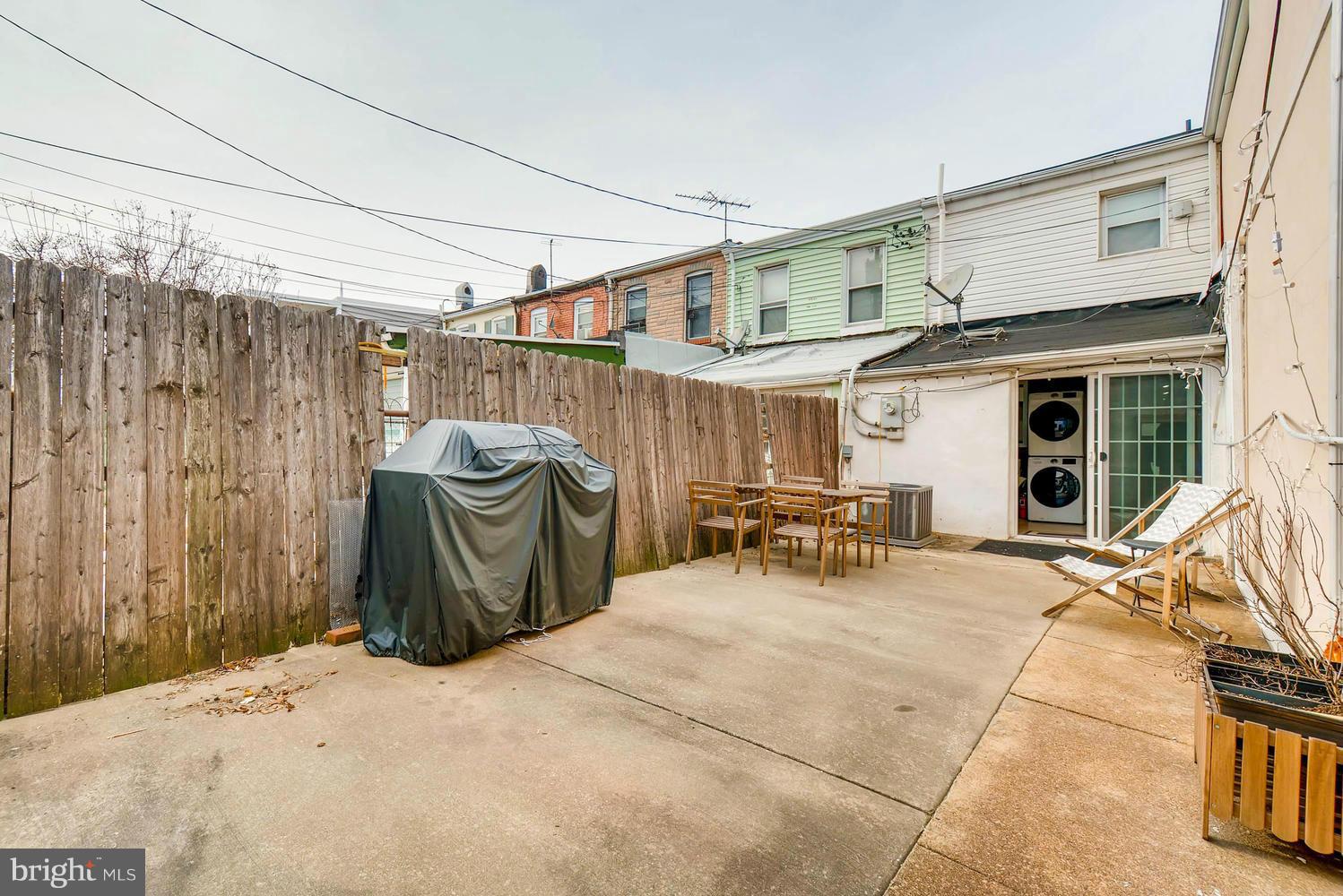 HIGHLANDTOWN - Residential