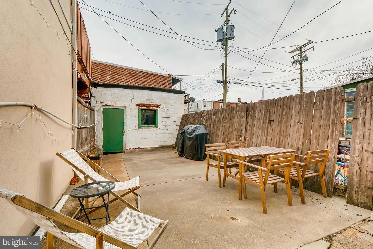 HIGHLANDTOWN - Residential