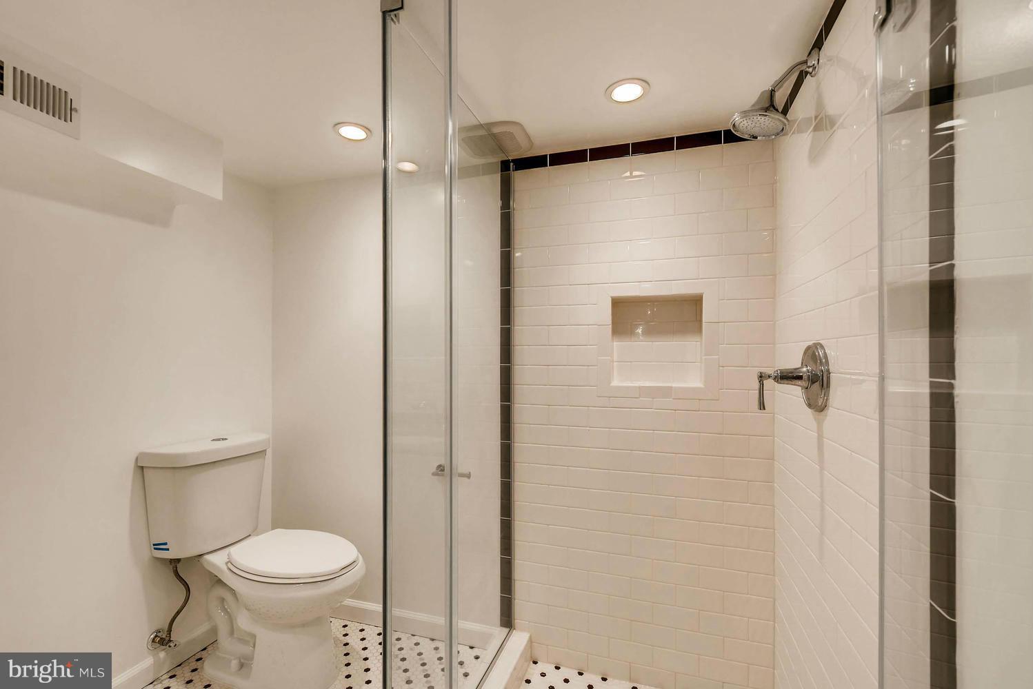 HIGHLANDTOWN - Residential