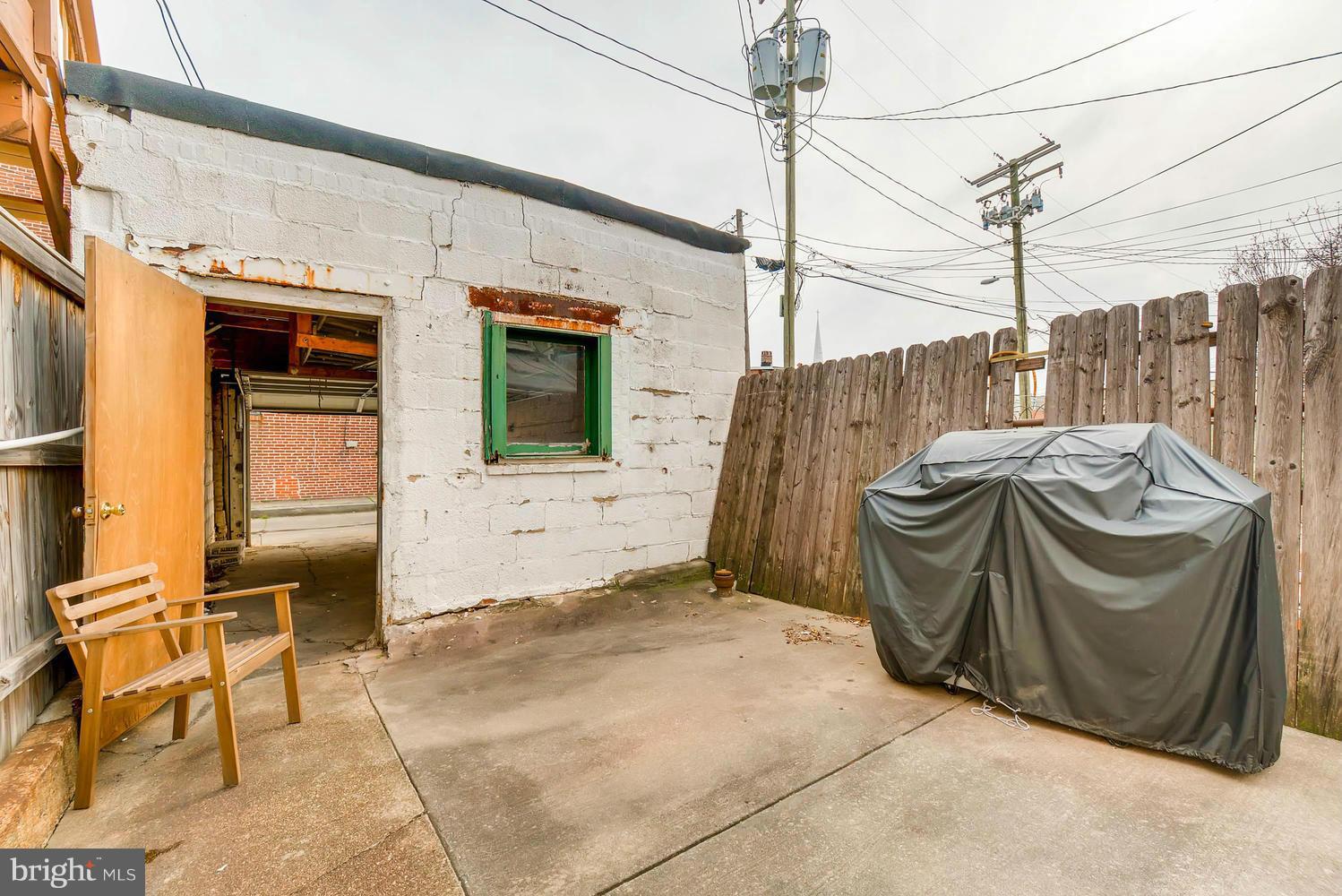 HIGHLANDTOWN - Residential