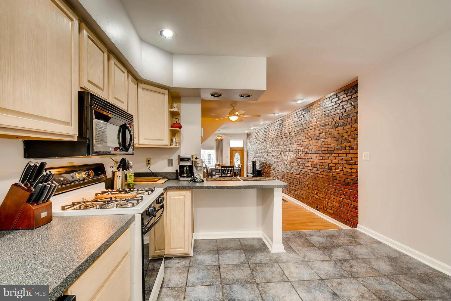 HIGHLANDTOWN - Residential