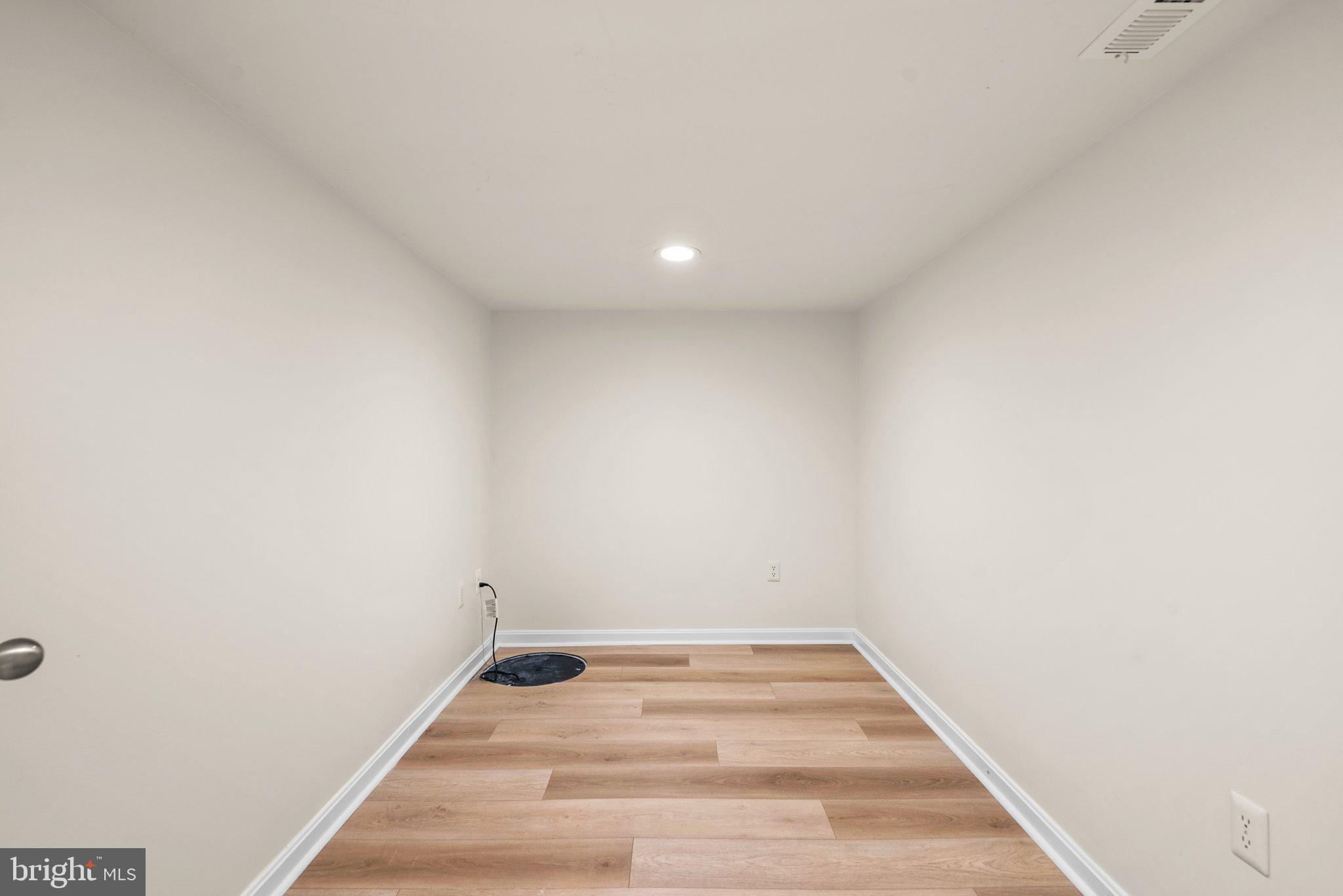 OLDE SEVERNA PARK - Residential