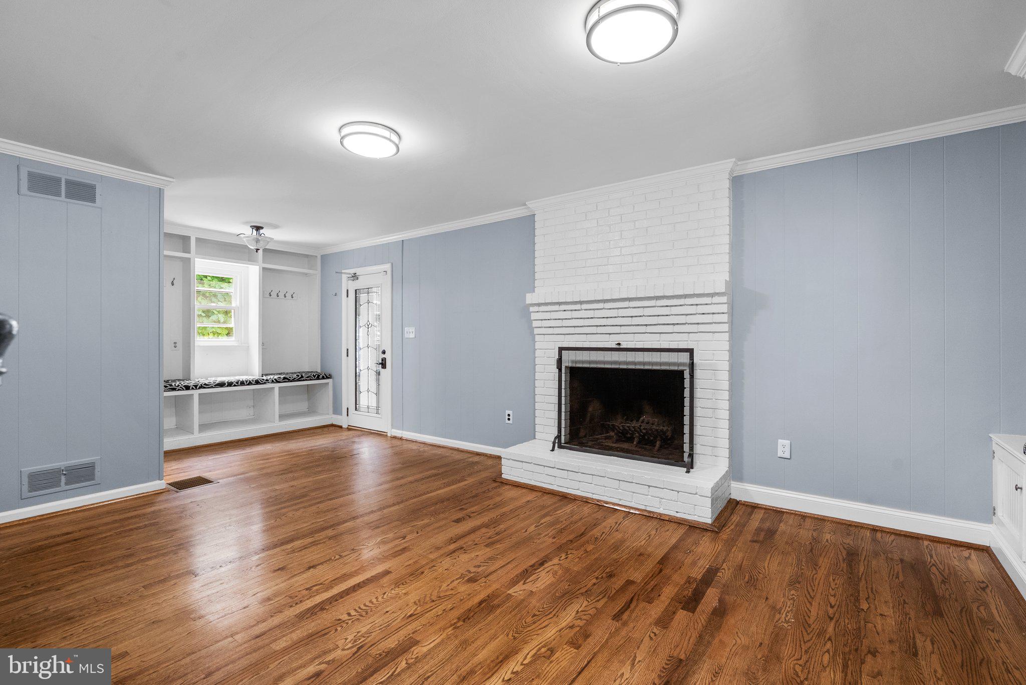 OLDE SEVERNA PARK - Residential