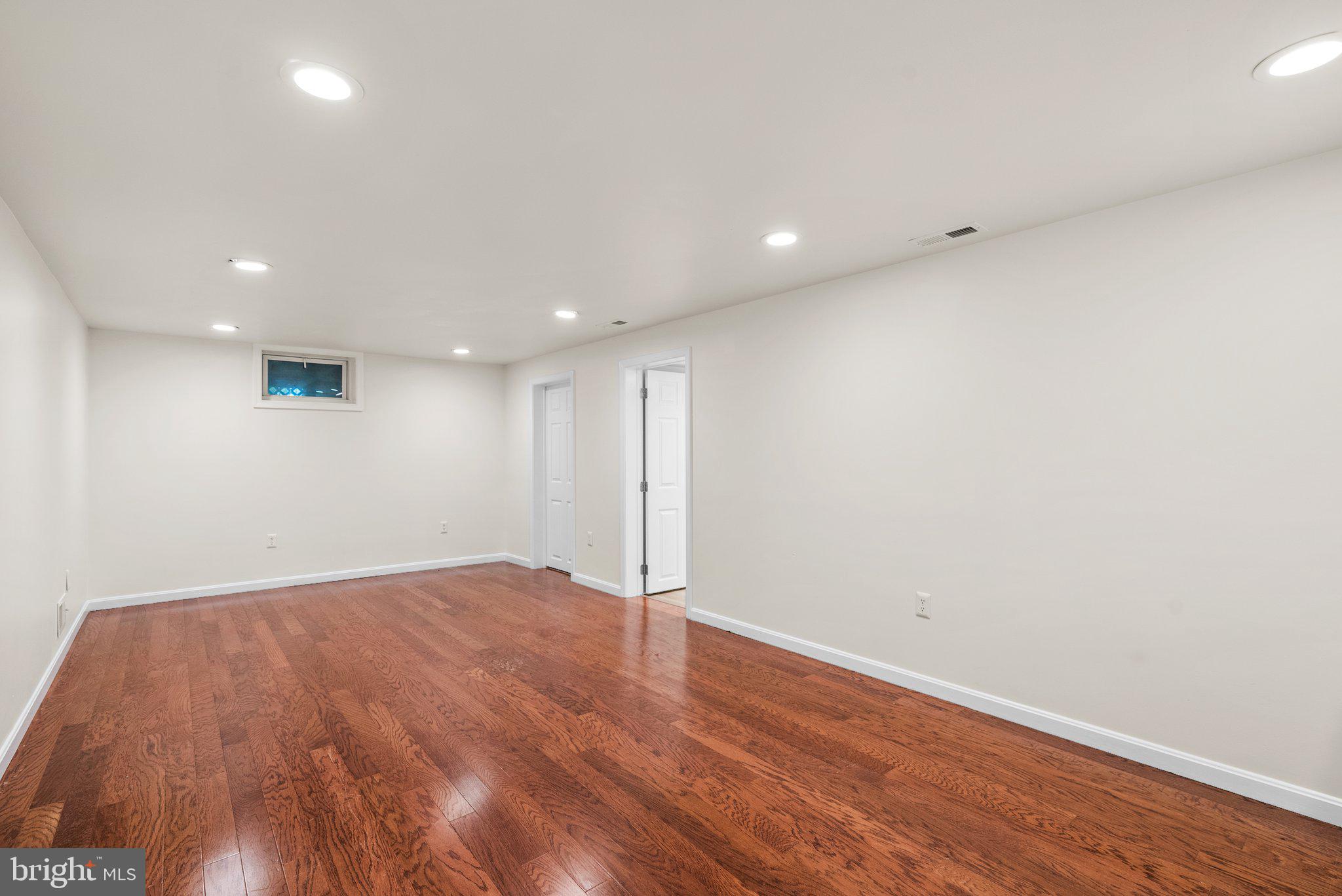 OLDE SEVERNA PARK - Residential