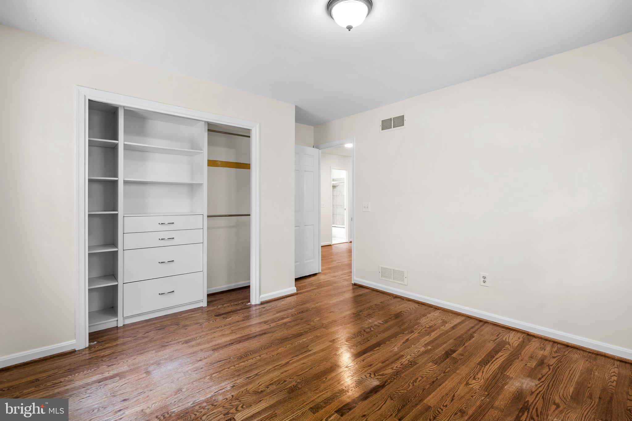 OLDE SEVERNA PARK - Residential