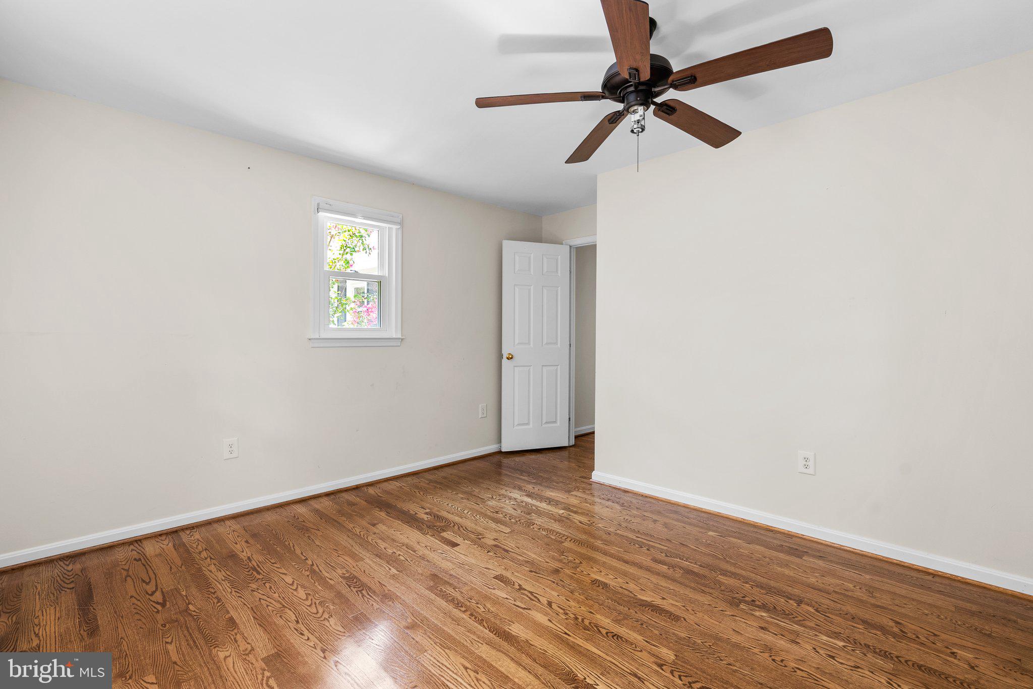 OLDE SEVERNA PARK - Residential