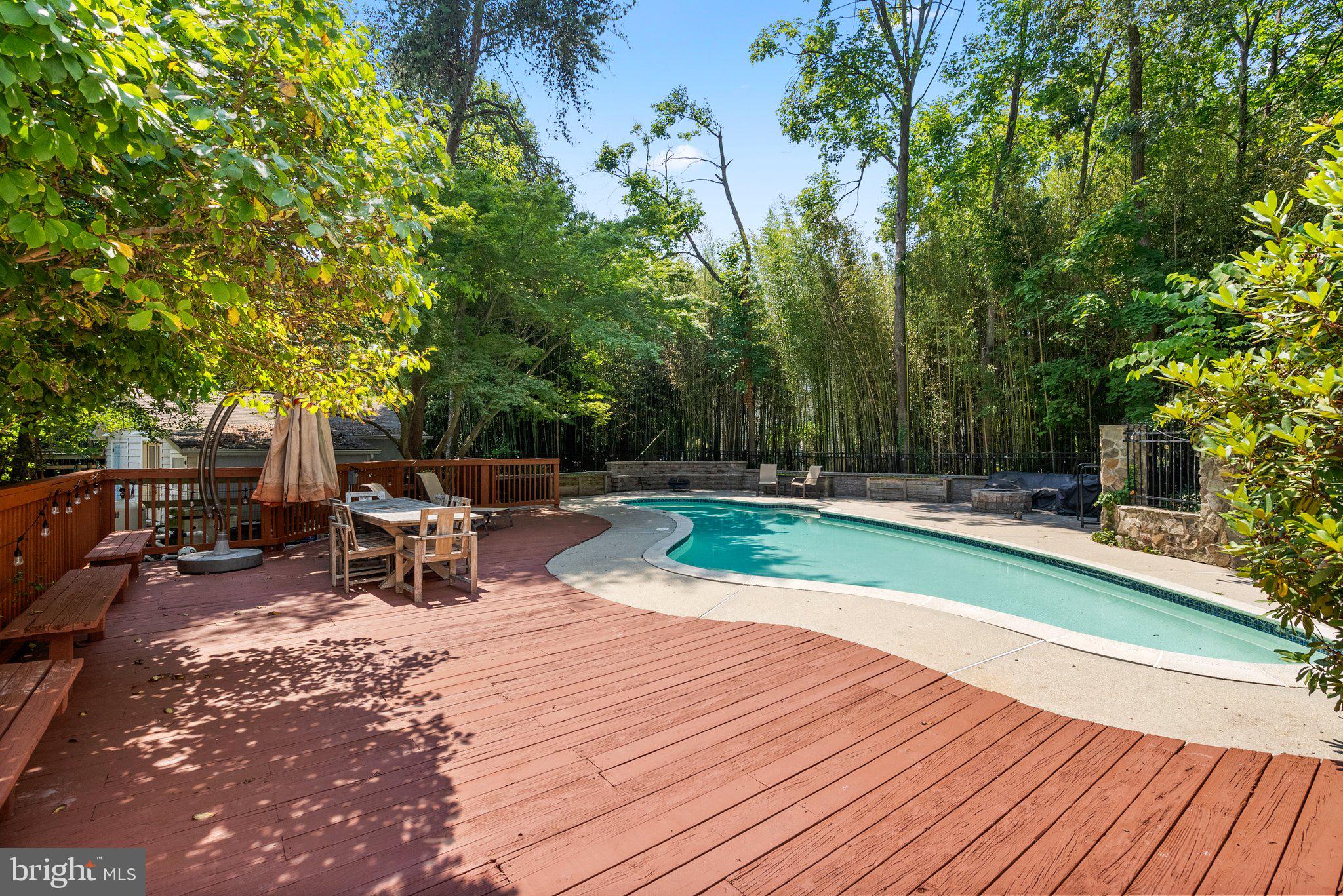 OLDE SEVERNA PARK - Residential