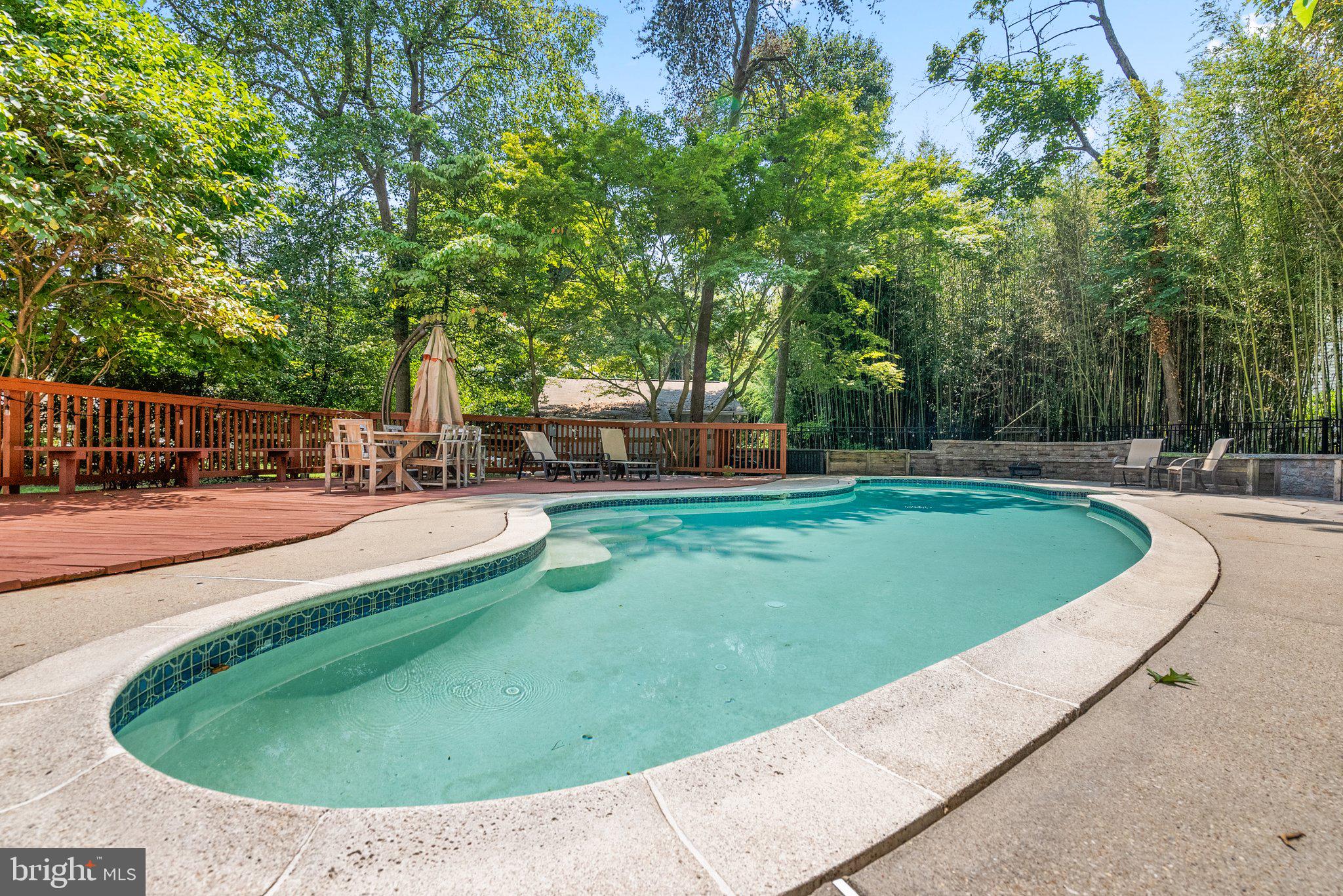 OLDE SEVERNA PARK - Residential