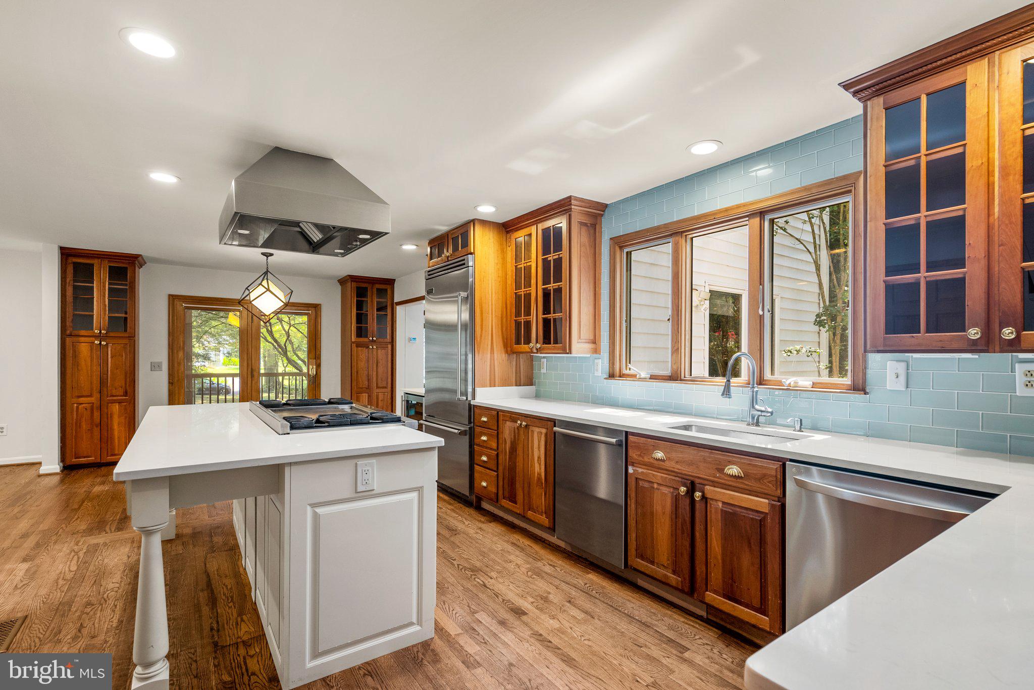 OLDE SEVERNA PARK - Residential