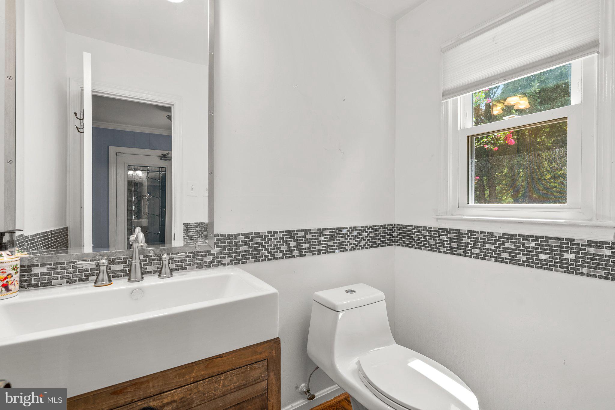 OLDE SEVERNA PARK - Residential