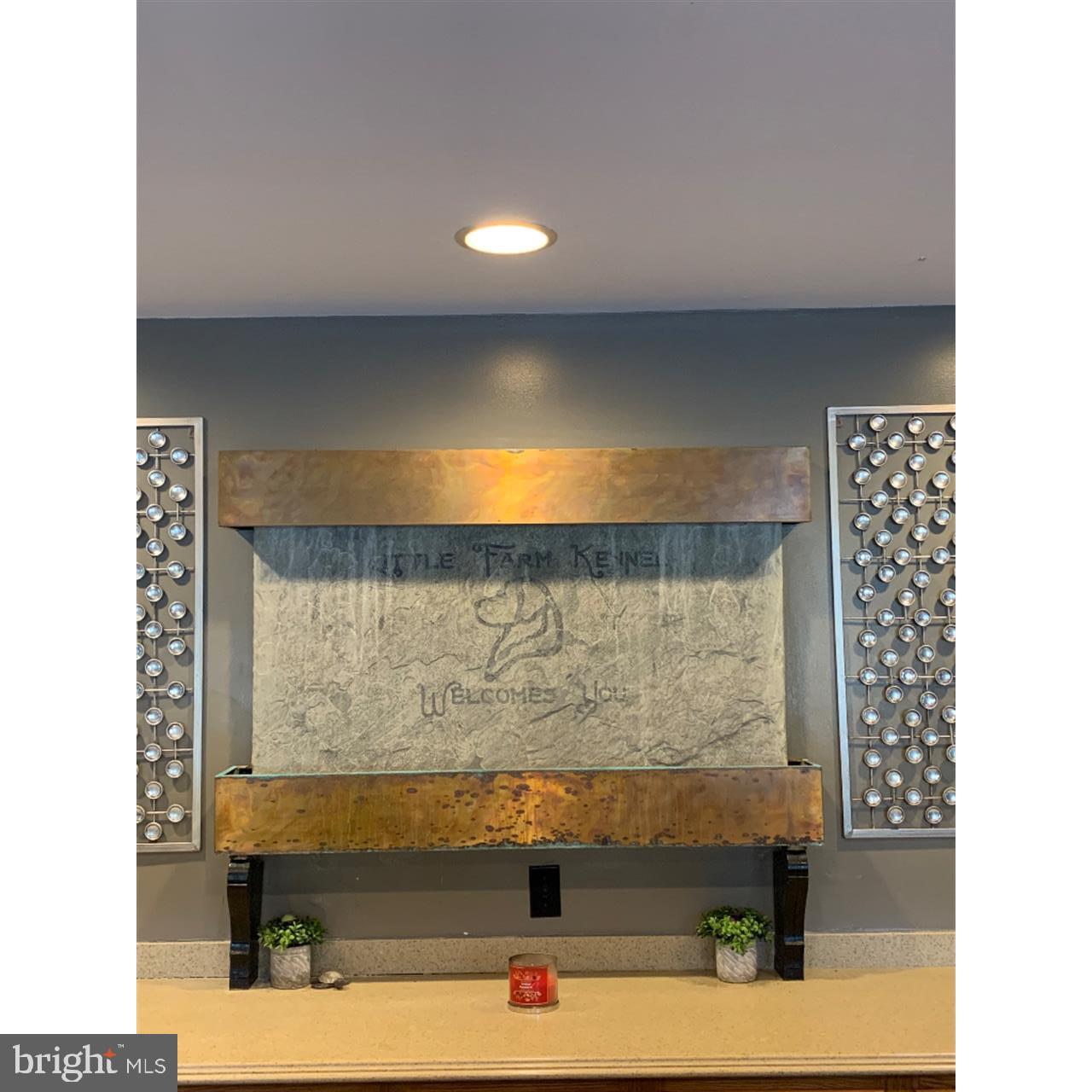 ISLAND CREEK WOODS - Residential