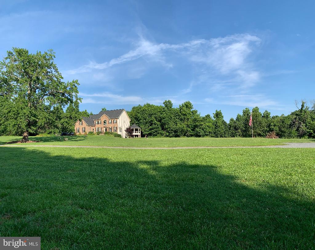 ISLAND CREEK WOODS - Residential