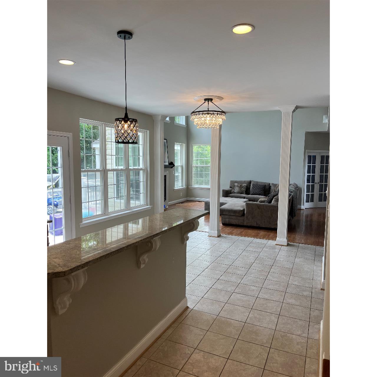 ISLAND CREEK WOODS - Residential