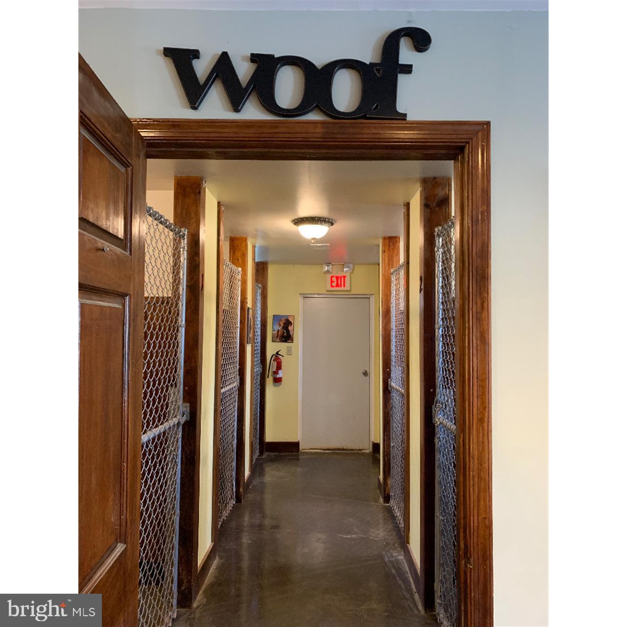 ISLAND CREEK WOODS - Residential