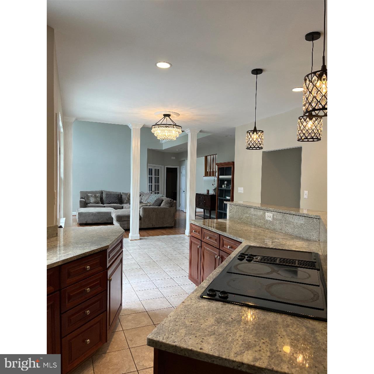 ISLAND CREEK WOODS - Residential