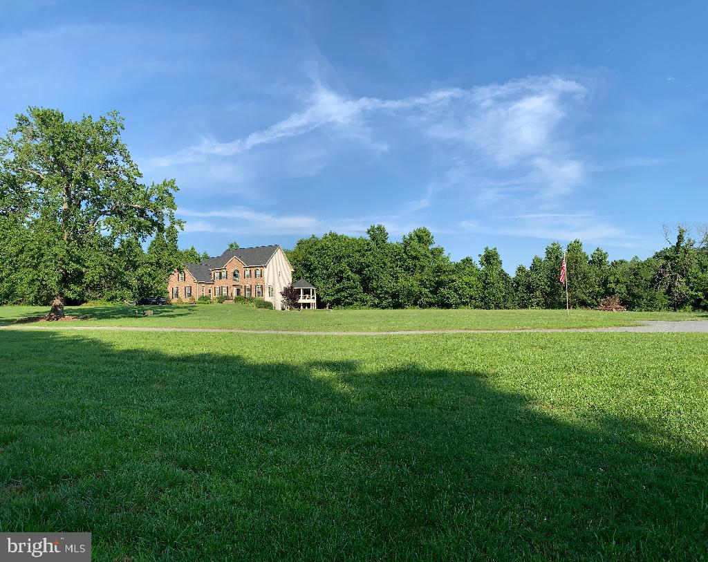 ISLAND CREEK WOODS - Residential