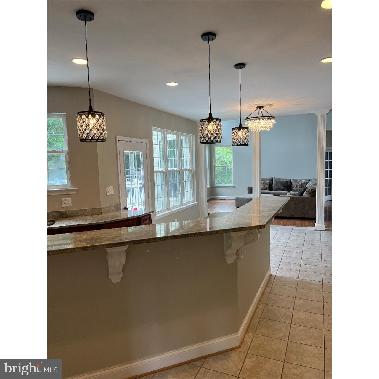 ISLAND CREEK WOODS - Residential