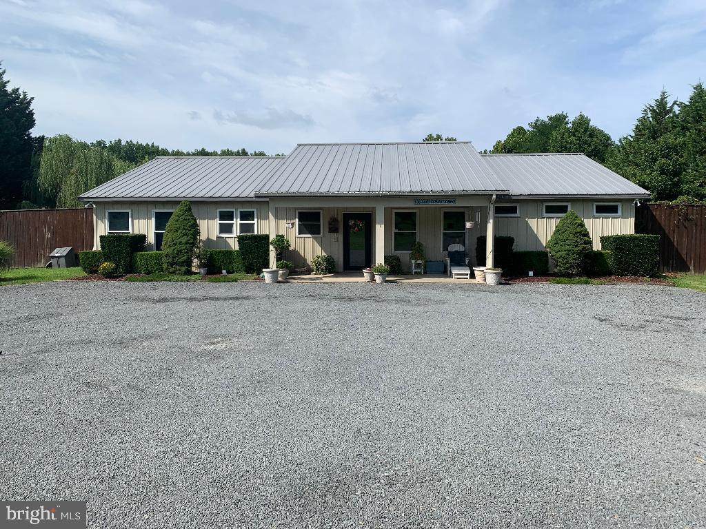 ISLAND CREEK WOODS - Residential