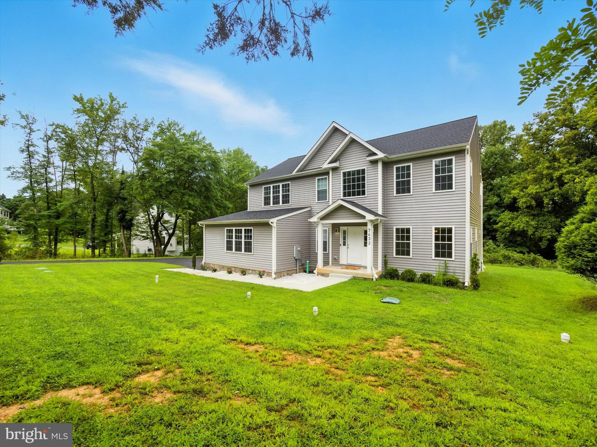 7432 RACE ROAD
