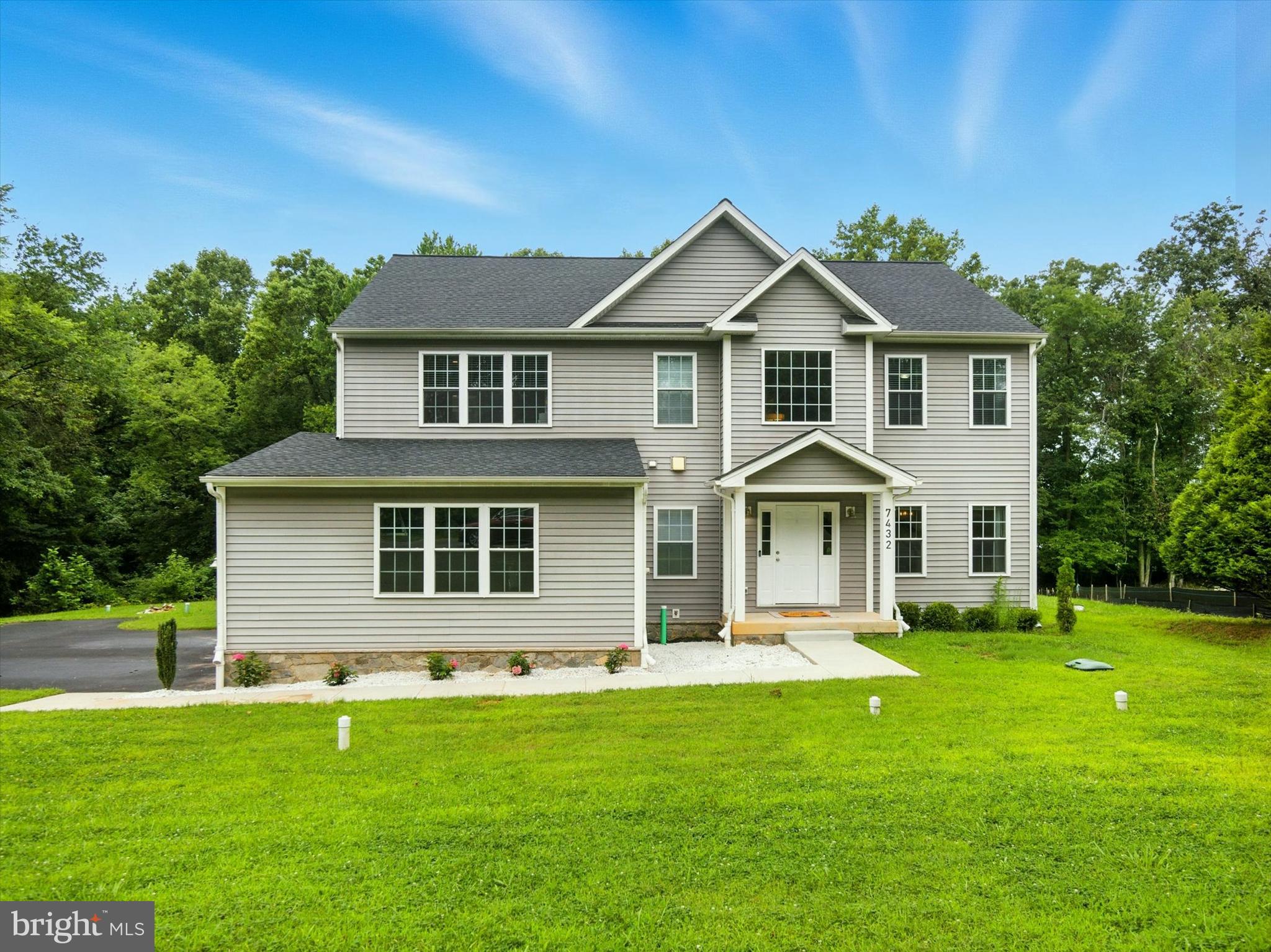 7432 RACE ROAD
