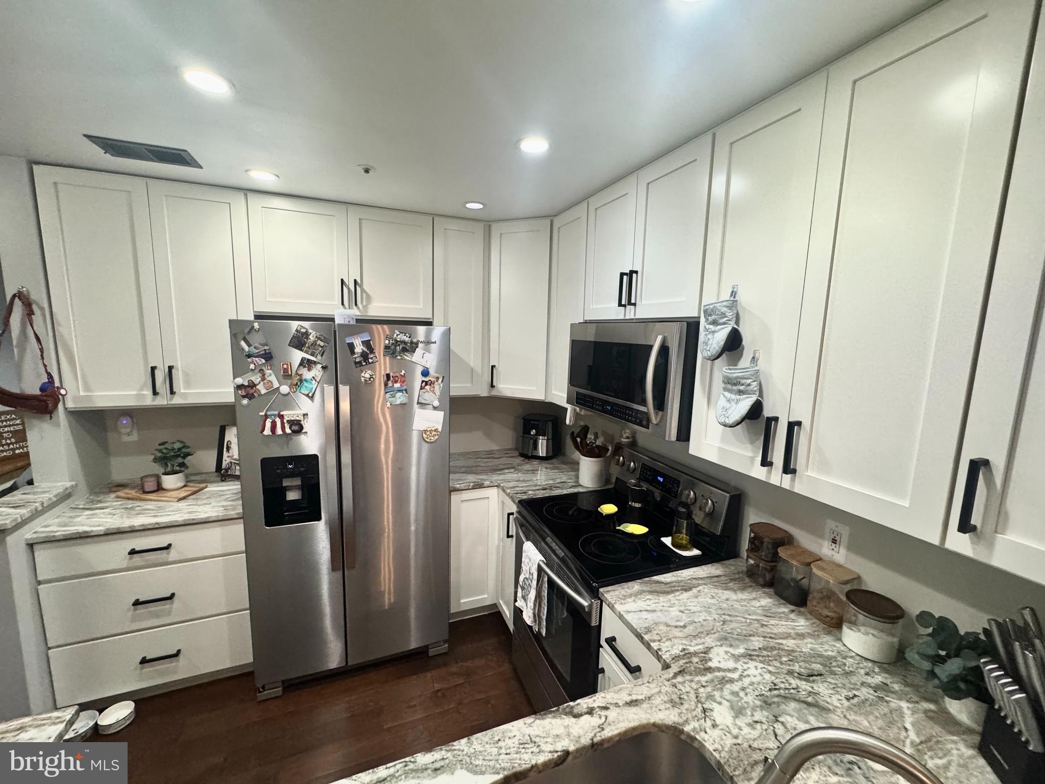 PARRS RIDGE - Residential