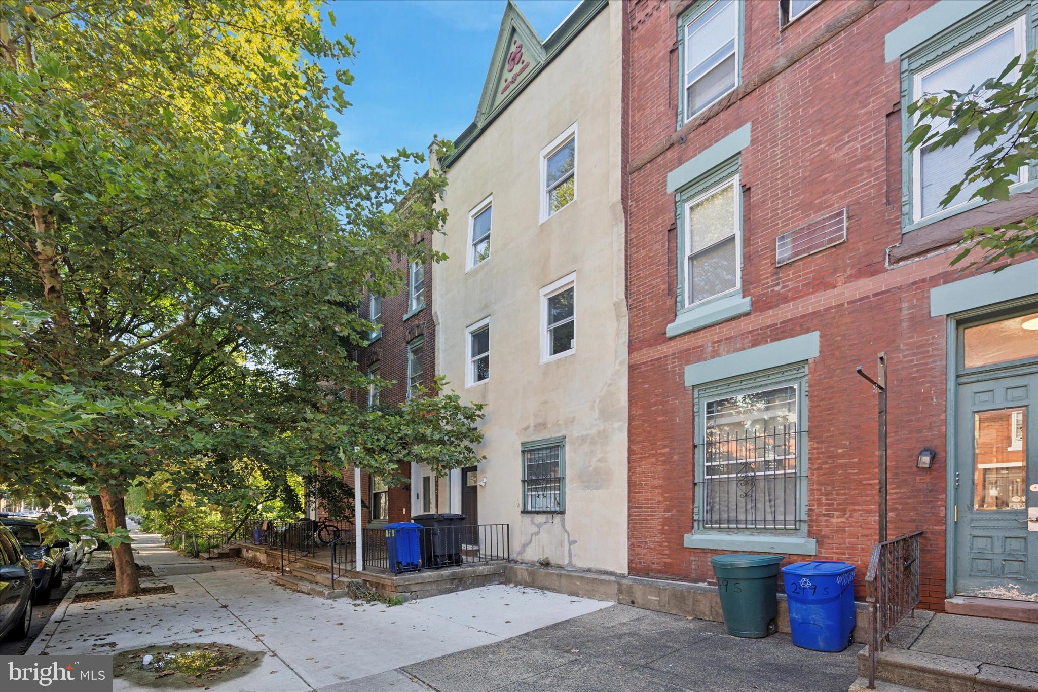 UNIVERSITY CITY - Residential Lease