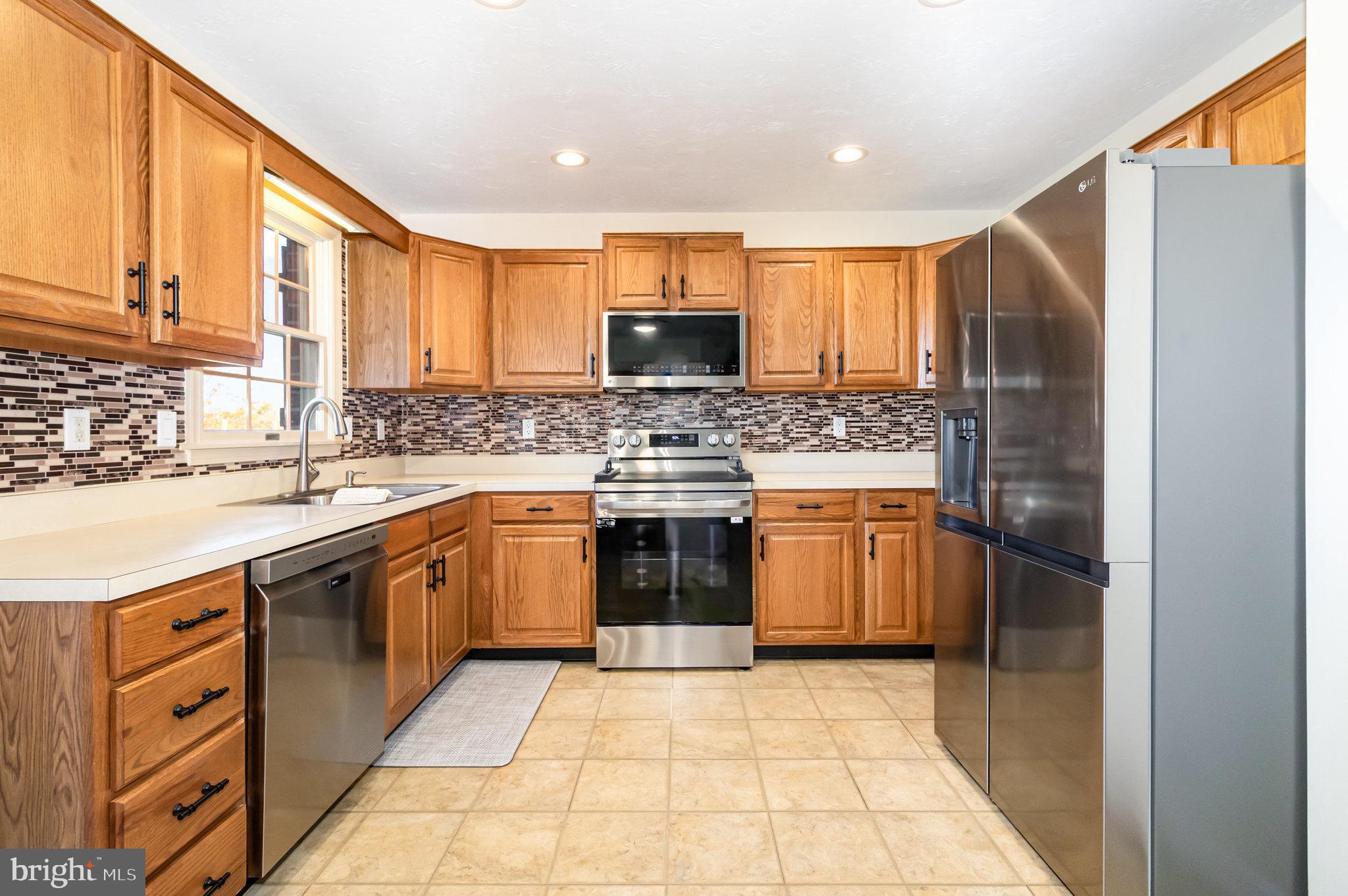 LAKE MEADE - Residential