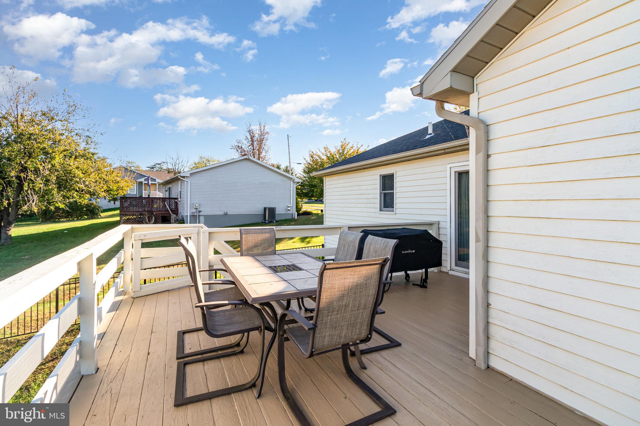 LAKE MEADE - Residential