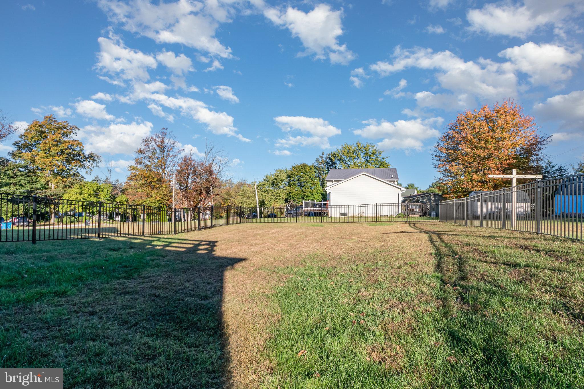 LAKE MEADE - Residential