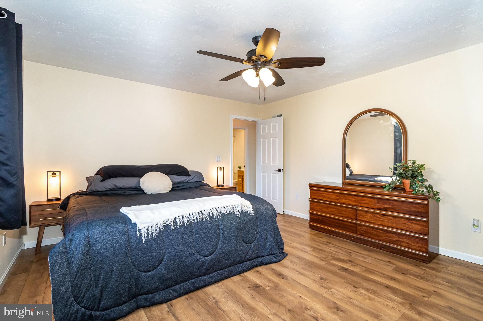 LAKE MEADE - Residential