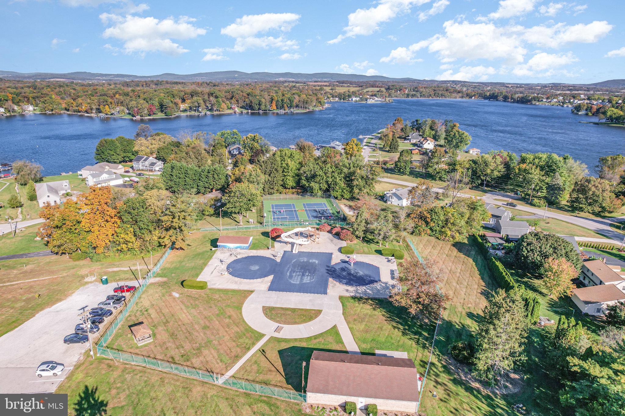 LAKE MEADE - Residential