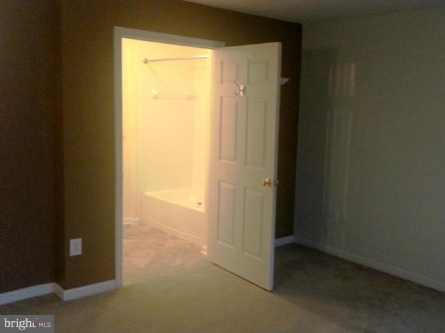 PINEY ORCHARD - Residential Lease