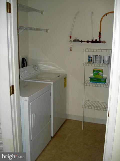 PINEY ORCHARD - Residential Lease