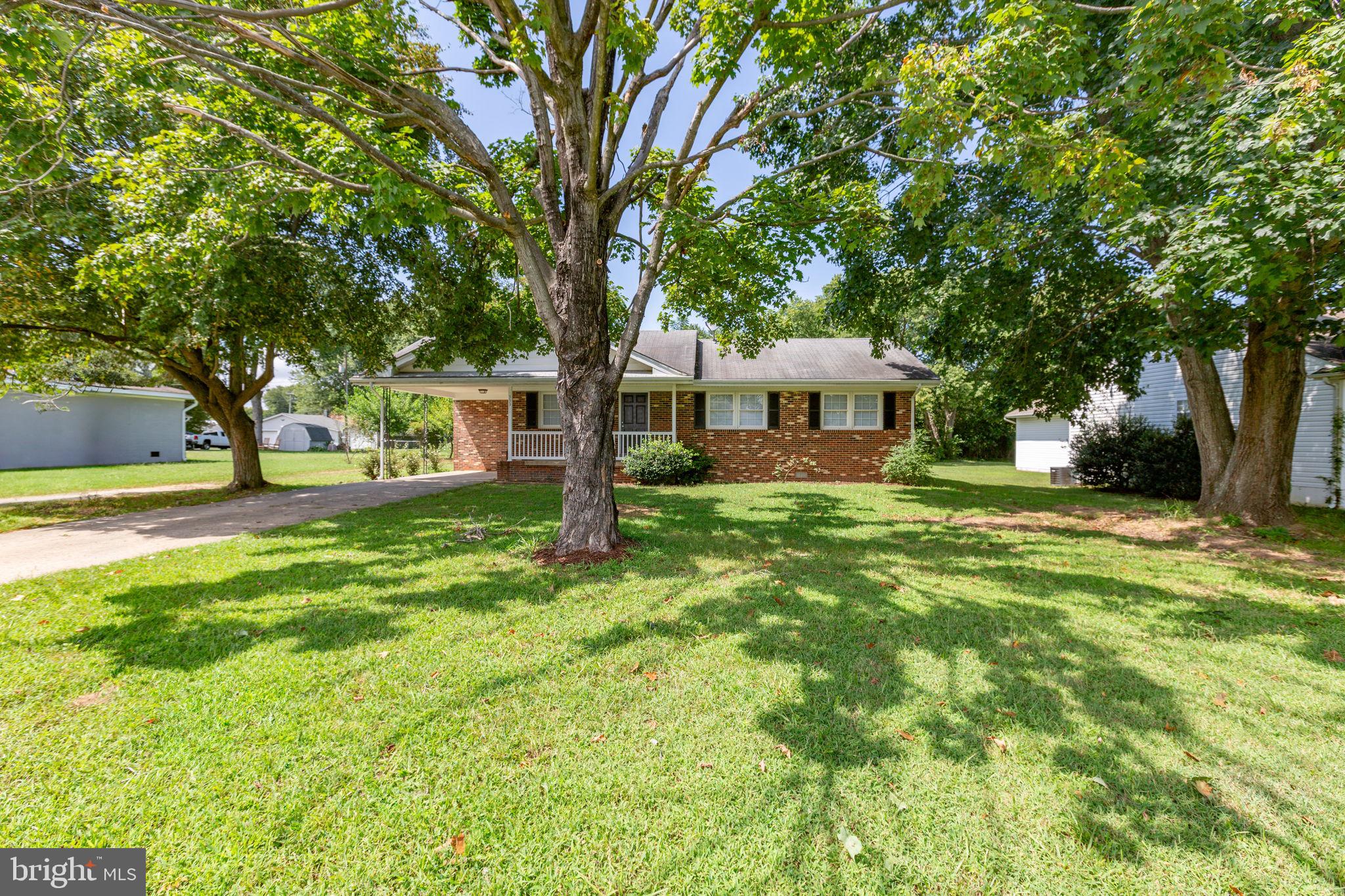 BLUFF POINT - Residential