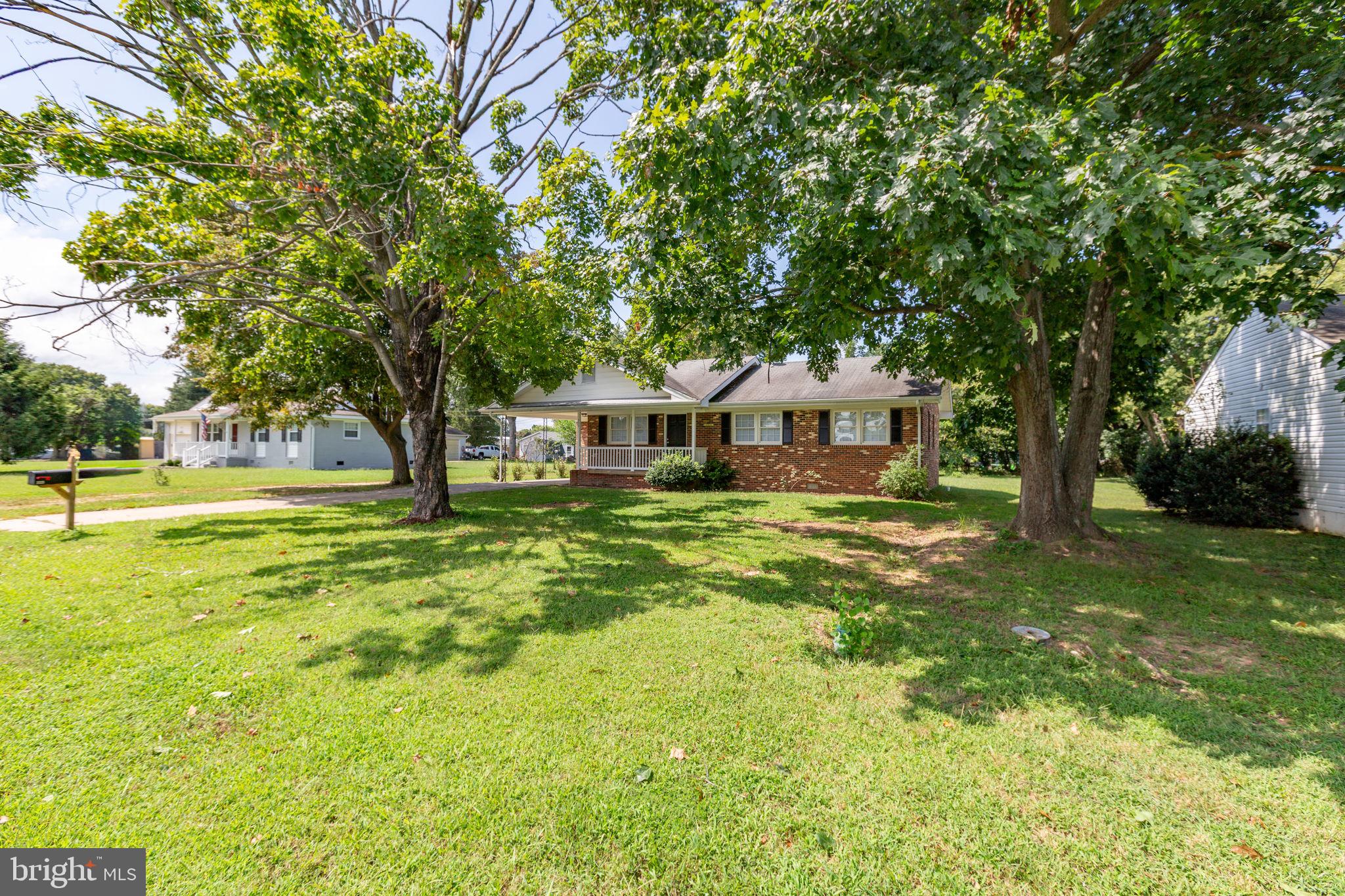 BLUFF POINT - Residential