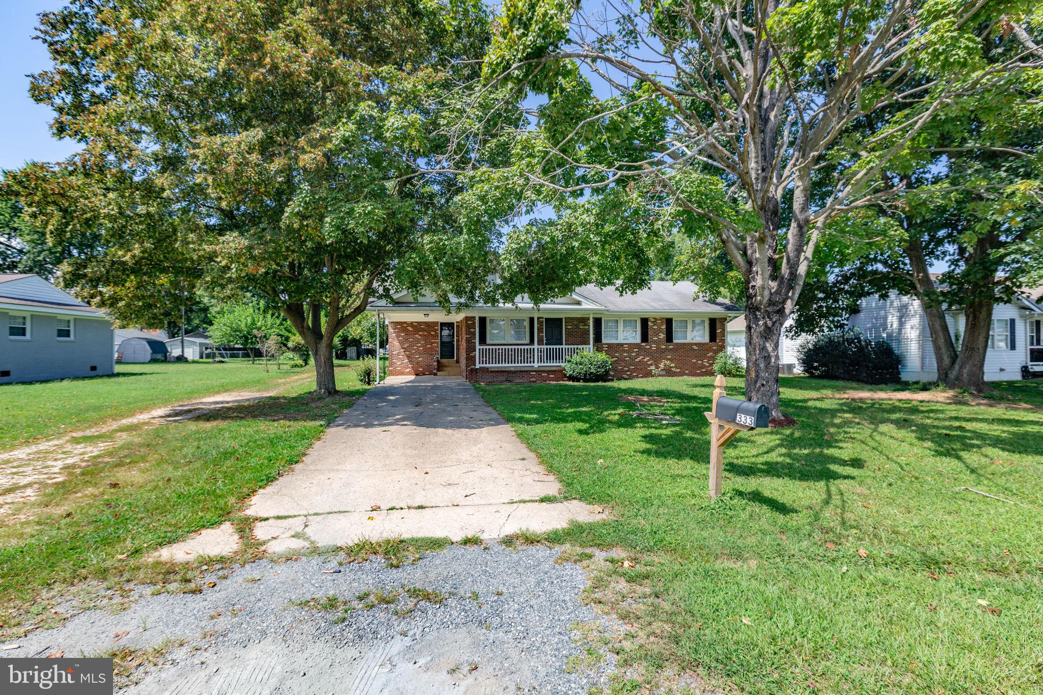 BLUFF POINT - Residential