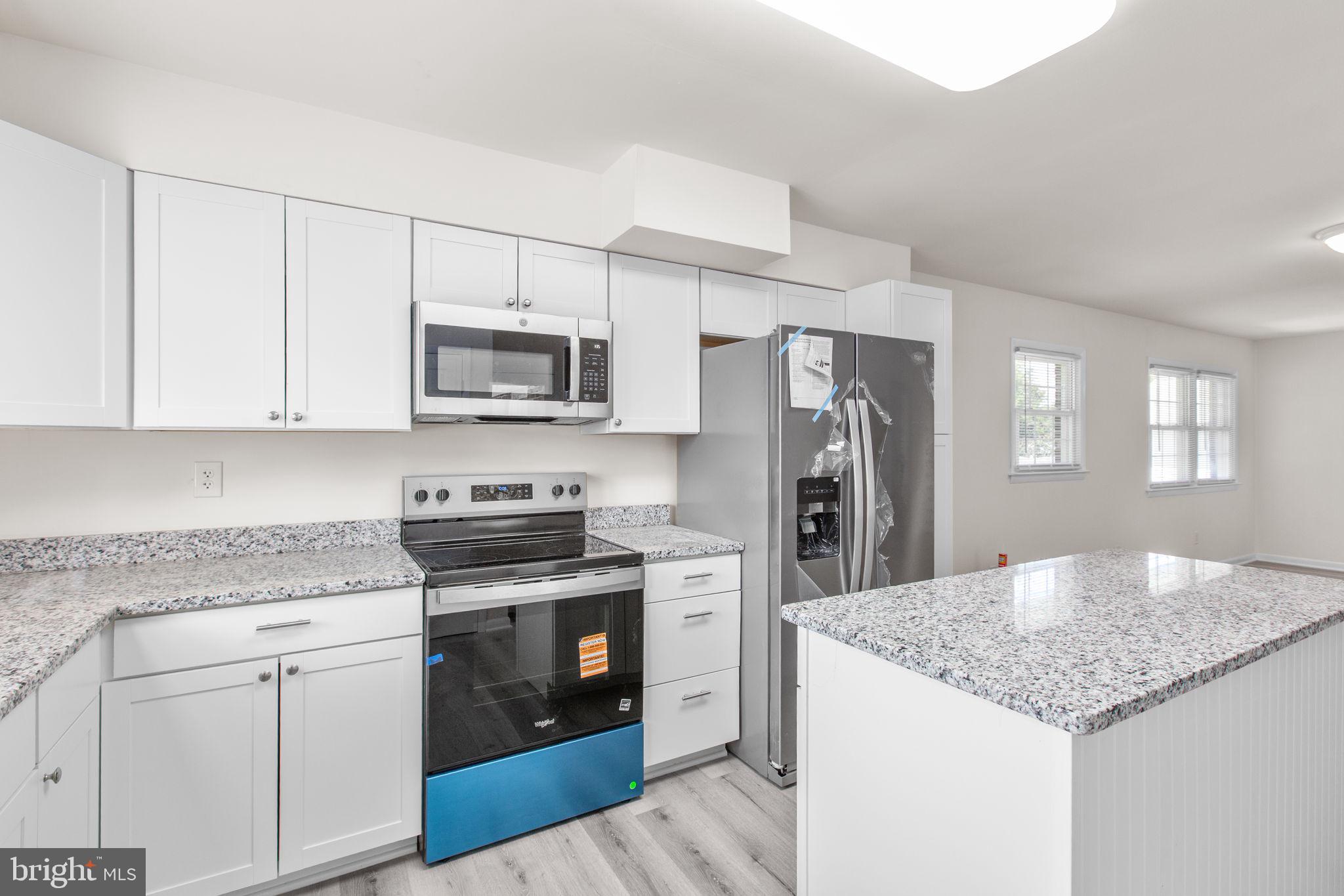 BLUFF POINT - Residential