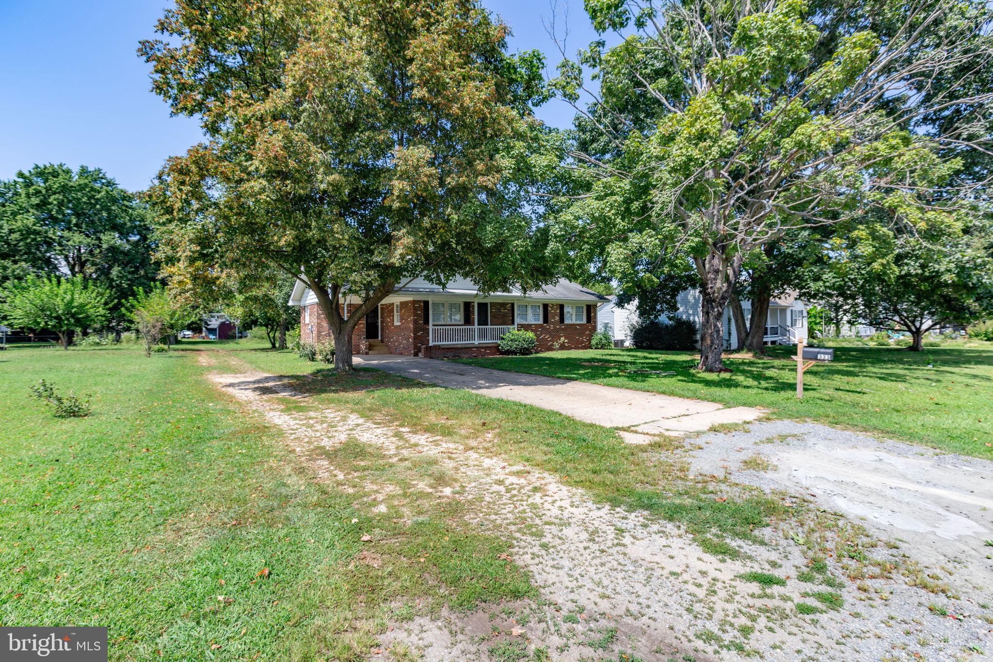 BLUFF POINT - Residential