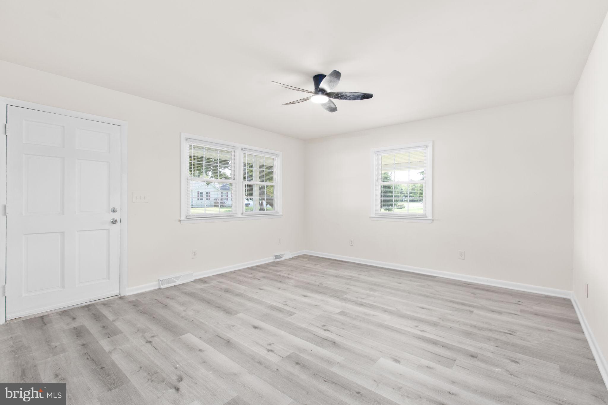 BLUFF POINT - Residential