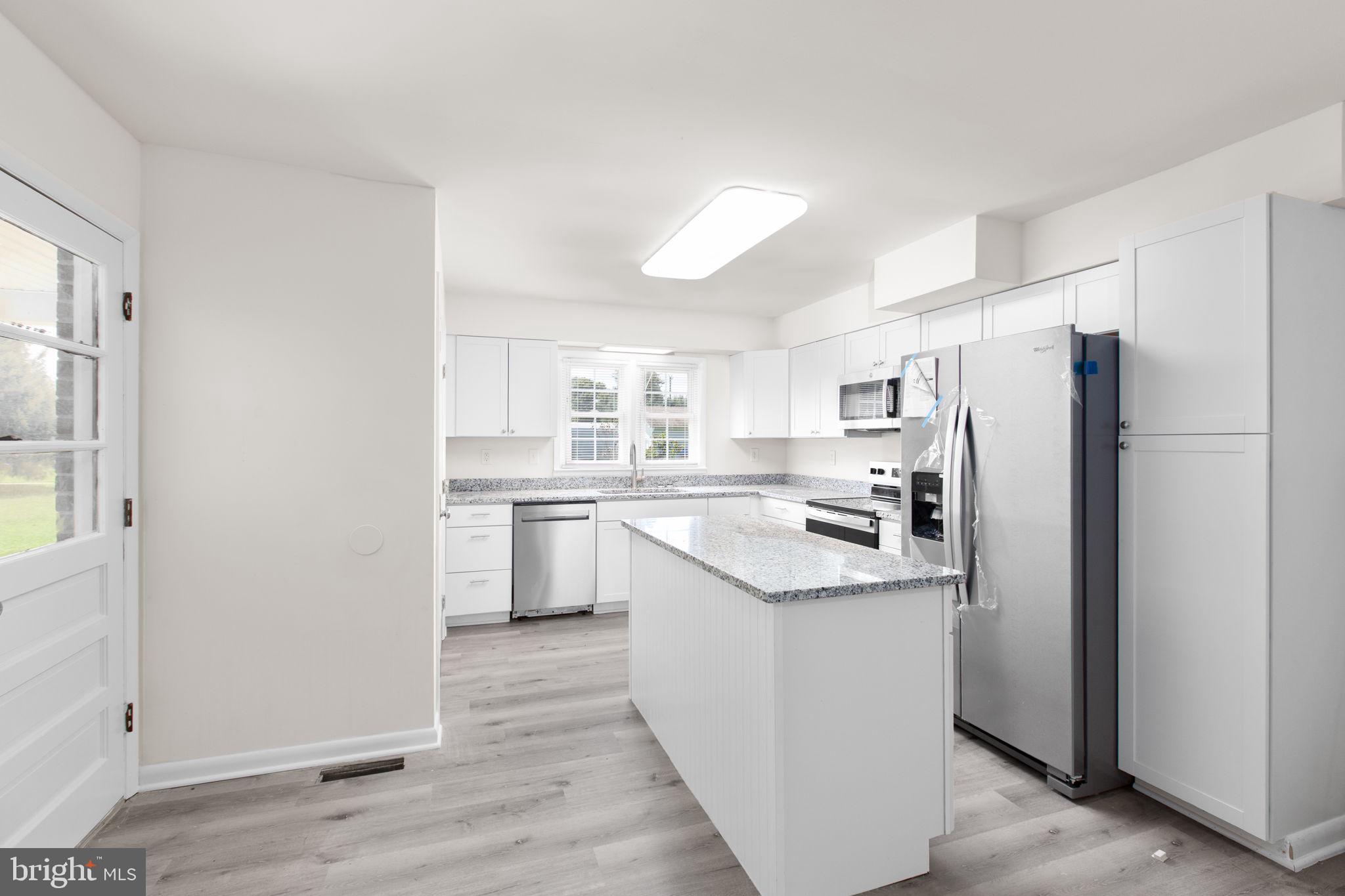 BLUFF POINT - Residential