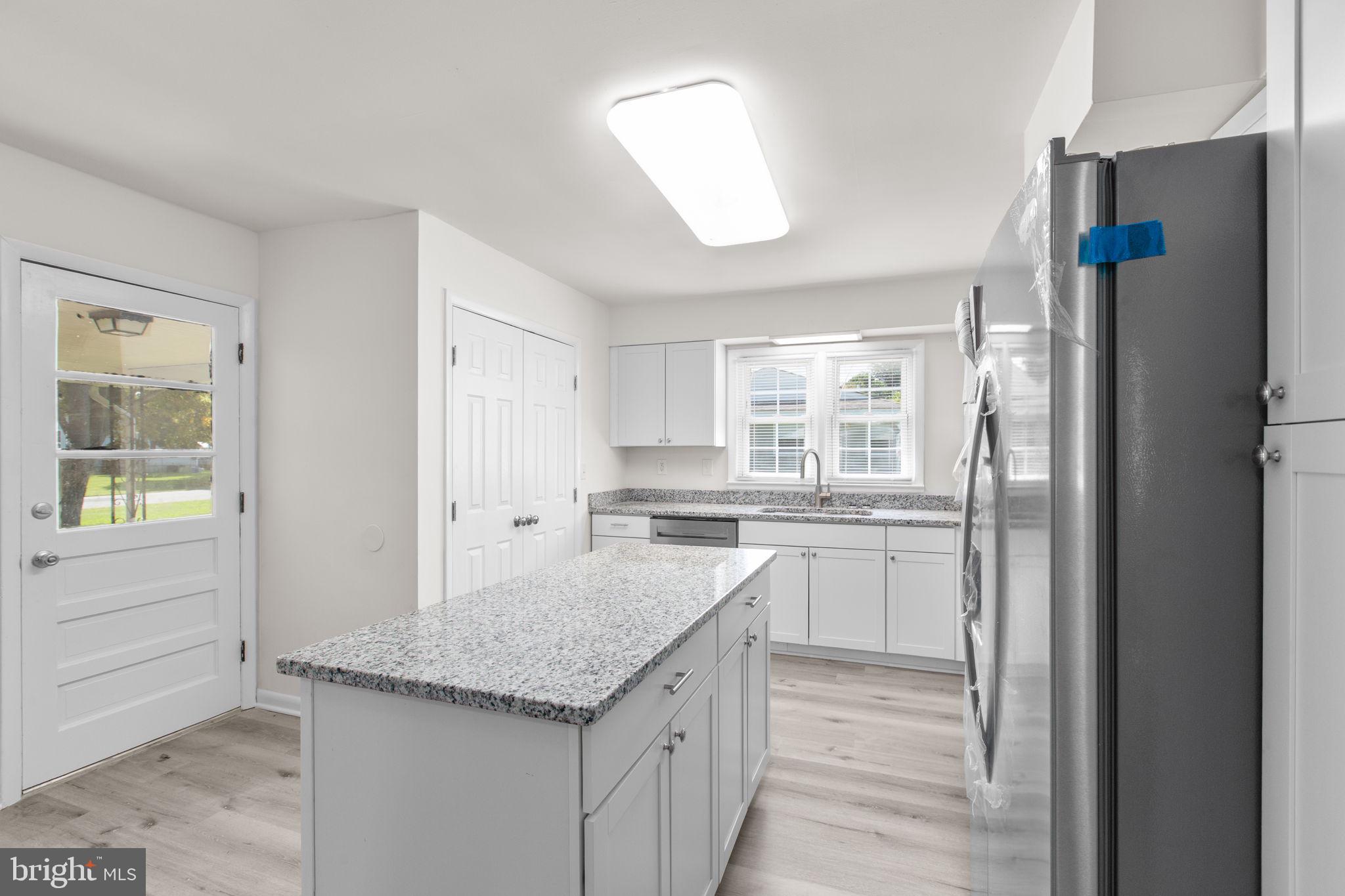 BLUFF POINT - Residential