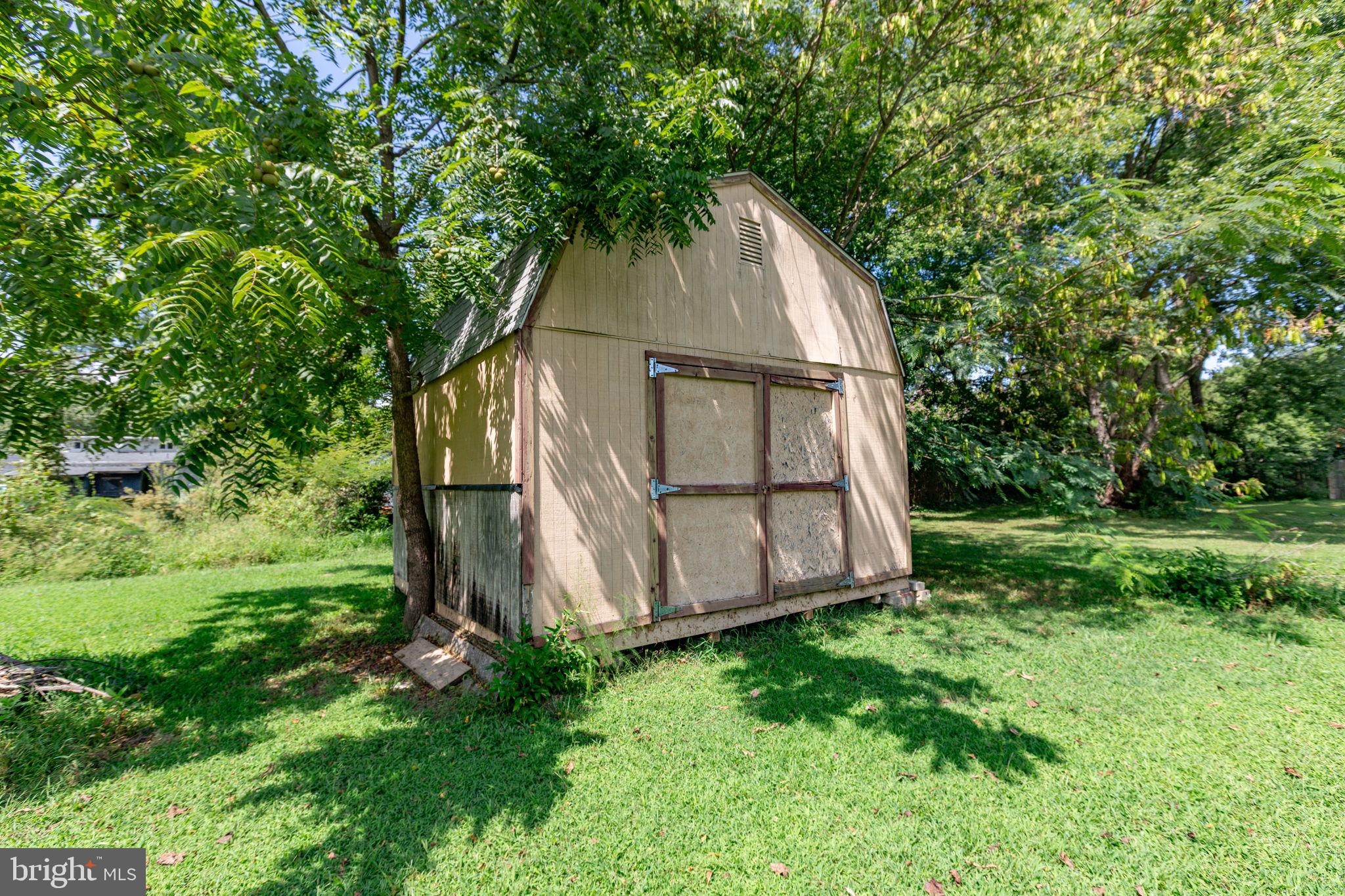 BLUFF POINT - Residential