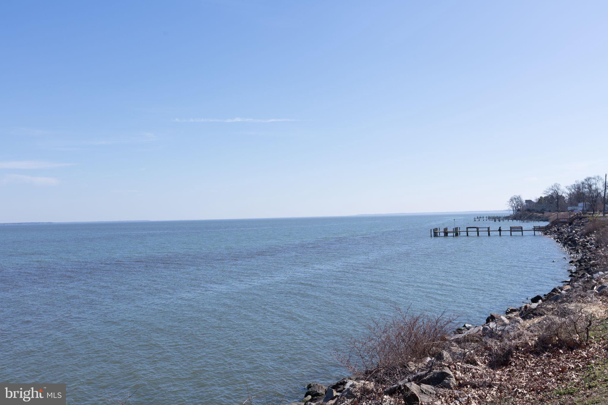 BLUFF POINT - Residential