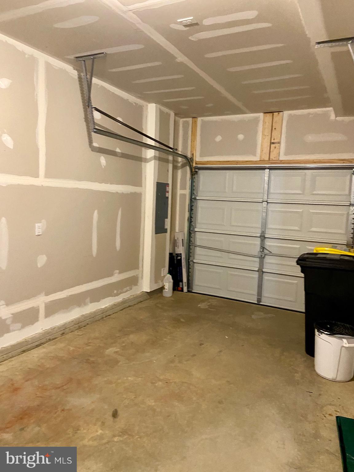 SEVERN MEADOWS - Residential Lease