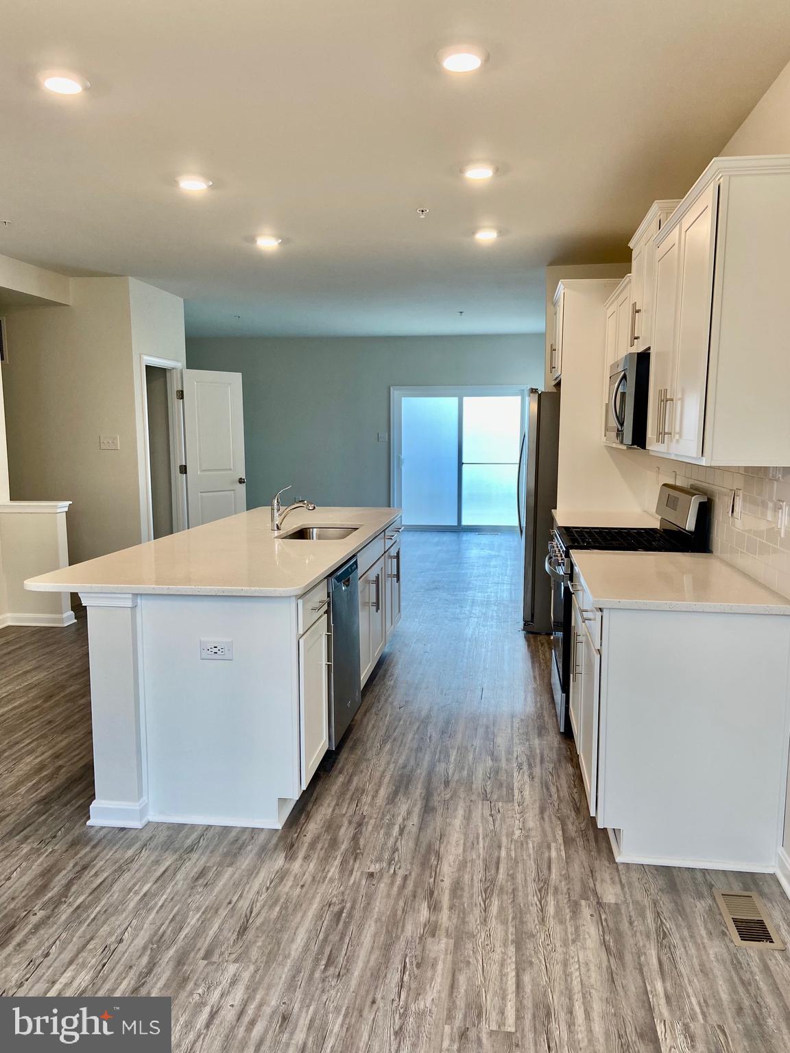 SEVERN MEADOWS - Residential Lease